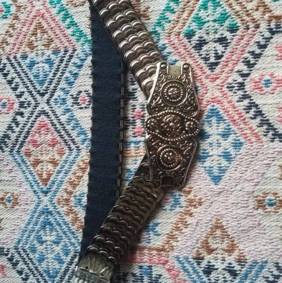 Vintage 1980's Dark Silver Metal Scale Belt - Picture 2 of 3